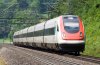 1200px-InterCity-Neigezug_am_Bözberg_-_Südrampe.jpg