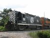 Locomotive_WE_200_(July_8._2006,_outside_Monroeville,_Ohio).jpg