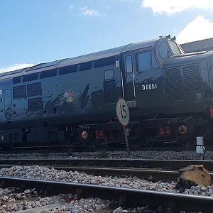 37667 'Flopsie' & 37521 (DH) Arrives Into Salisbury + 43049 On The Rear