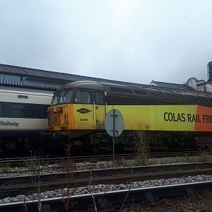 56096 blasts through Salisbury from Eastleigh Arlington - 6th September 2022