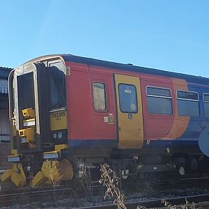 153385 heads out of Salisbury on a loop to Eastleigh and back.
